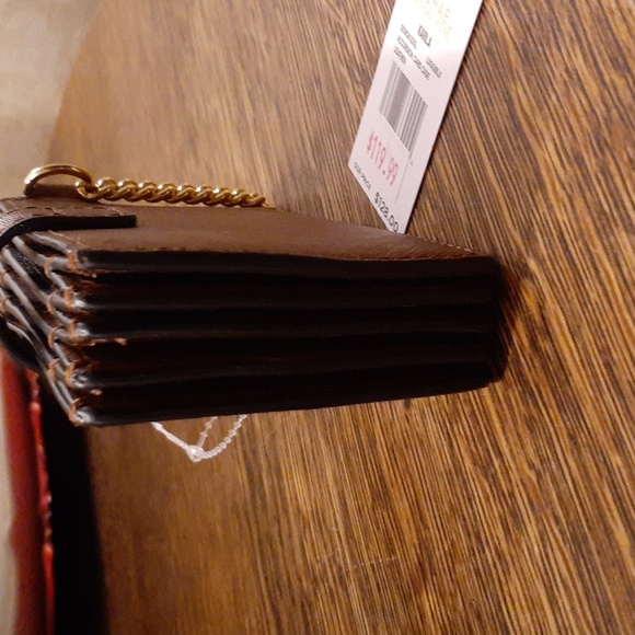 MICHAEL KORS LEATHER ACCORDION CARD CASE - Picture 6 of 8